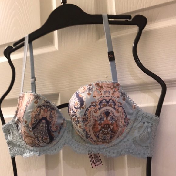 COPY - 💖 Victoria’s Secret Dream Angels Lined Dem… - Picture 3 of 5